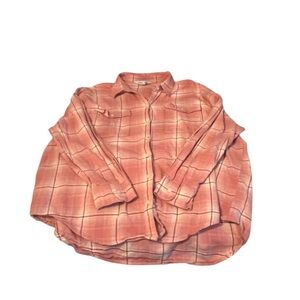 Women’s old navy pink flannel button up